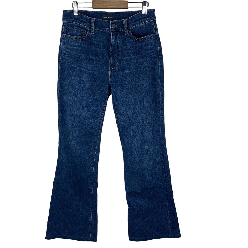 Ann Taylor High Rise Flare Denim Jeans Womens Size 6 Blue Modern Classic Casual